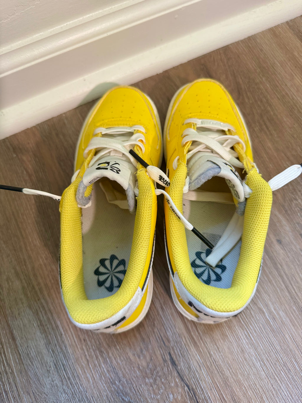 •RELOVED• Kids Size 4y | Custom Nike Air Force 1